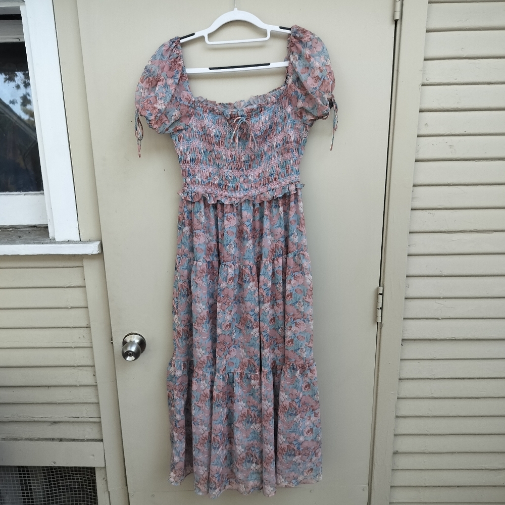 En Saison‎ Short Sleeve Smocked Floral Blue and Pink Floral Midi Dress Peasant - Picture 3 of 12